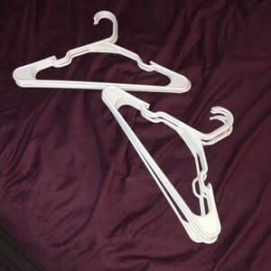 🩷 Mint Green Plastic Closet Hangers